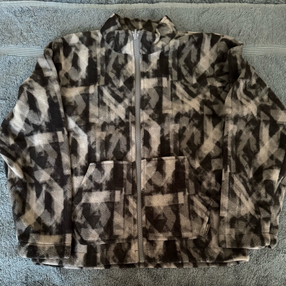 Eddie Bauer Kids Jacket - Black and Gray Pattern